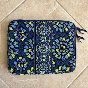 Vera Bradley Indigo Pop laptop cover 11x14